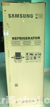 Samsung Refrigerator (New, Intact) non frost 345 Litre